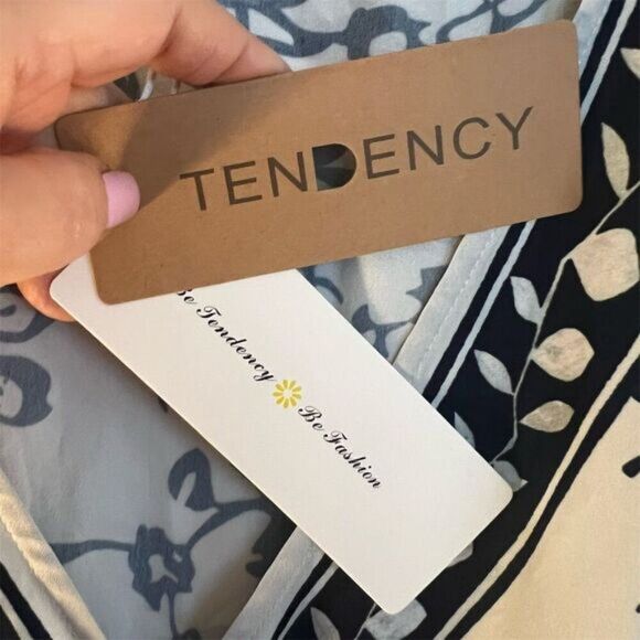 Tendency Women's V-Neck Floral Knee Length Dress Size XXL - Picture 7 of 7